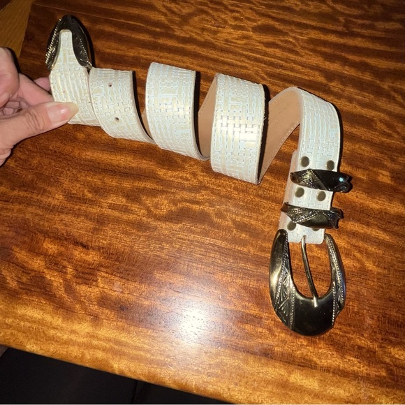 Vintage Leatherock Embossed Leather Western Buckle Belt - Picture 11 of 13